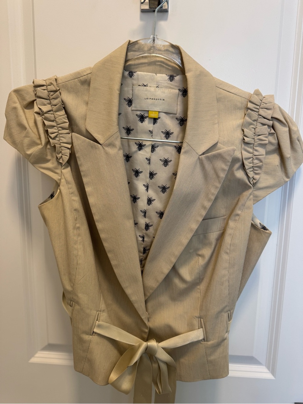 leifsdottir Beige Ruffled Sleeve Cropped Blazer